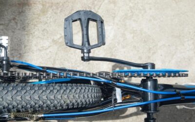 Bagażnik na rowery dachowy czy na hak co wybrać do swojego samochodu?