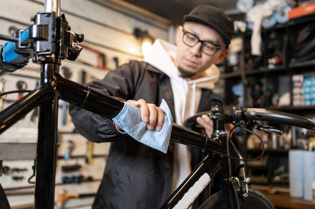 Jak zbudować baterię do roweru elektrycznego samodzielnie?