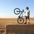 Na co zwrócić uwagę wybierając co op gravel bike?