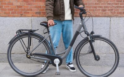 Rower elektryczny czy zwykły co lepiej sprawdzi się na co dzień?