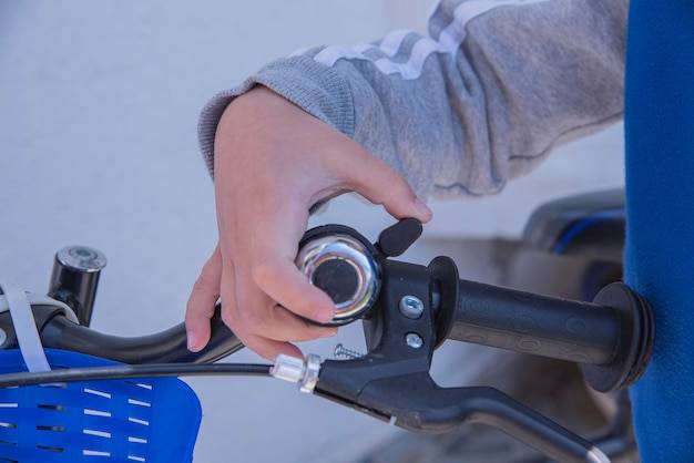 Jak naładować baterię do roweru bezpiecznie i efektywnie?