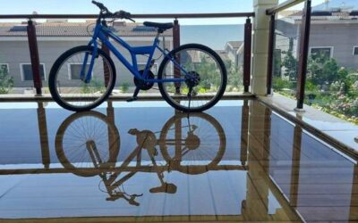 Jak ustawić rowery na dachu samochodu?