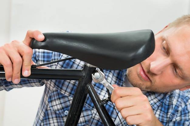 Jak dobrać wysokość siodełka do własnych potrzeb?