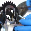 Jak regulować przerzutki Shimano w rowerze szosowym?