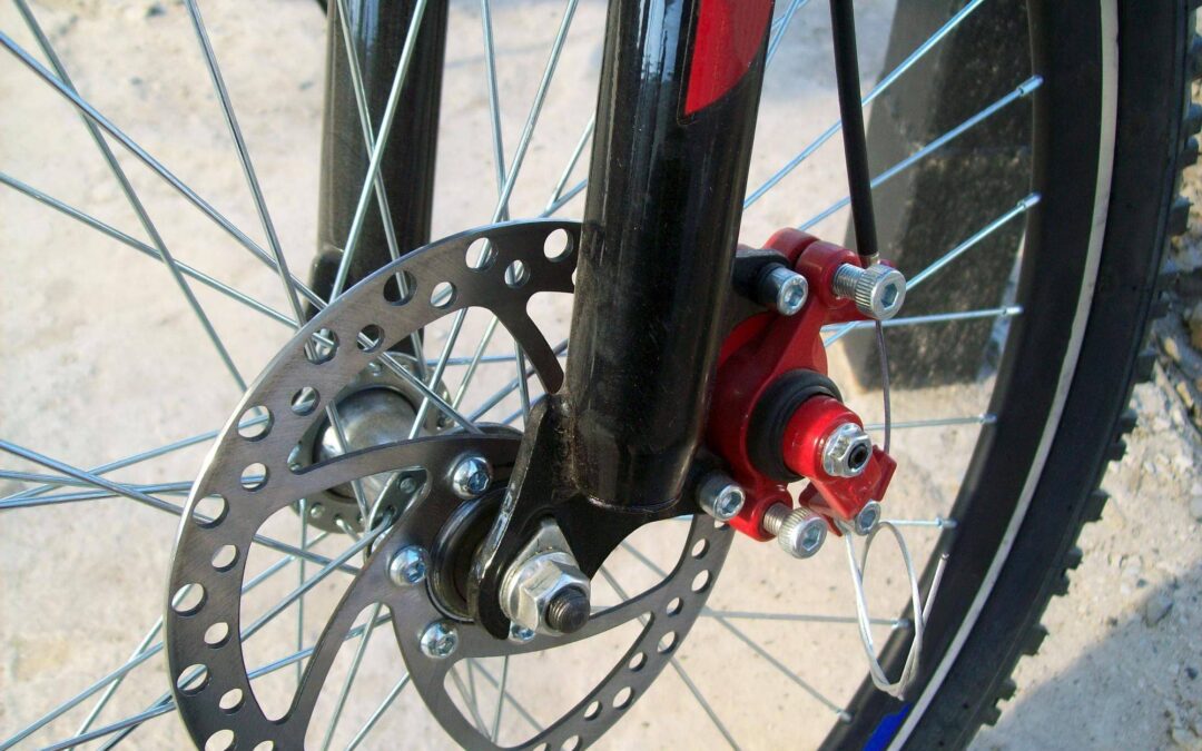 Jakie hamulce do roweru mtb wybrać na trudne trasy?
