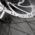 Jakie hamulce hydrauliczne do MTB wybrać na trudne trasy?